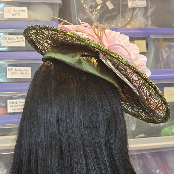 Beloved Millinery Elegant Pink Green Satin Bow Feathers Jeweled Fascinator Derby - Picture 4 of 7